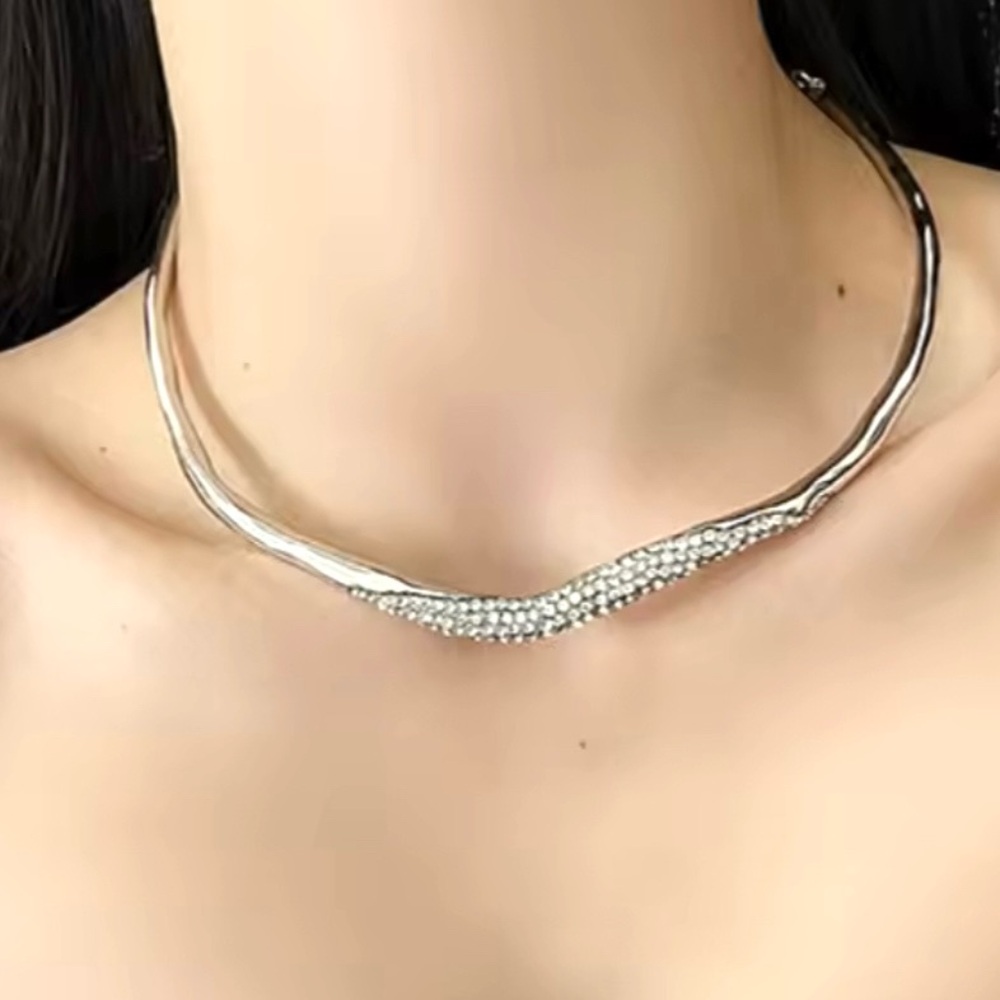 Skinny Collar Necklace Crystal Pavé Silver Solanales Alexis Bittar STYLE N12